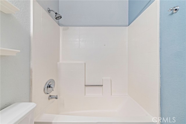 Detail Gallery Image 33 of 44 For 18852 Vista Del Canon #G,  Newhall,  CA 91321 - 2 Beds | 2 Baths