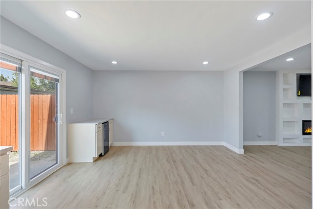 Detail Gallery Image 10 of 42 For 9652 Karmont, South Gate,  CA 90280 - 4 Beds | 2/1 Baths