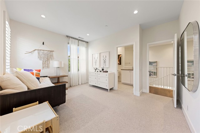 Detail Gallery Image 43 of 75 For 117 Petunia, Irvine,  CA 92618 - 4 Beds | 4 Baths