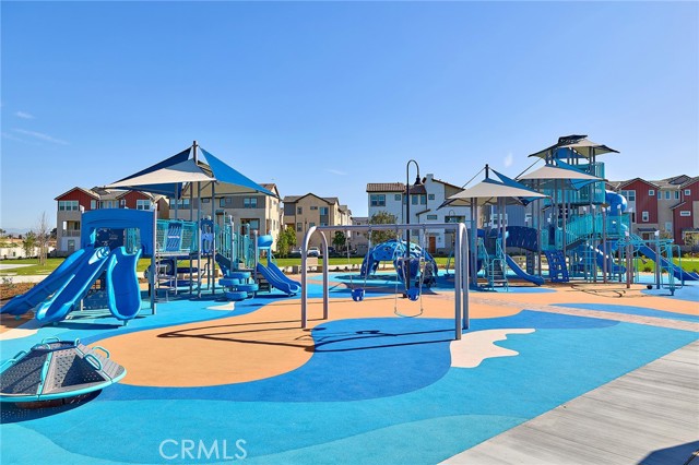 Detail Gallery Image 24 of 28 For 12951 Paradiso Dr #105,  Corona,  CA 92880 - 3 Beds | 3/1 Baths