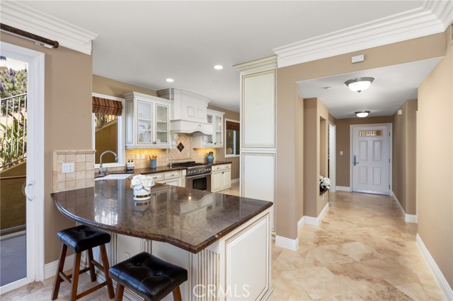 1400 E Ocean Boulevard, Long Beach CA: https://media.crmls.org/medias/d22c1995-3a33-4f7b-b2d1-8bfed71238b3.jpg