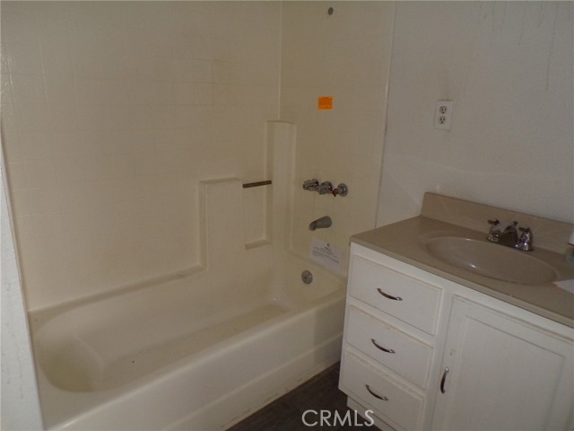 Detail Gallery Image 15 of 24 For 4510 Avenida La Candela, Joshua Tree,  CA 92252 - 2 Beds | 1/1 Baths