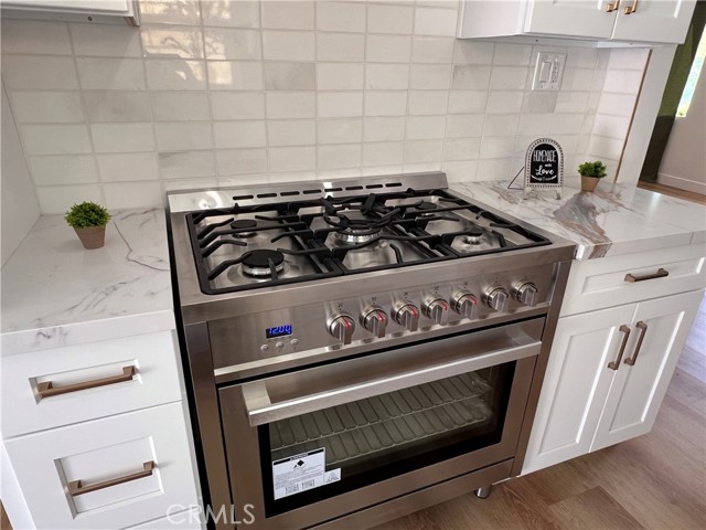 Detail Gallery Image 3 of 11 For 3948 Van Horne, Los Angeles,  CA 90032 - 4 Beds | 2 Baths