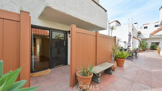 Detail Gallery Image 17 of 28 For 10926 Bluffside Dr #33,  Studio City,  CA 91604 - 2 Beds | 1/1 Baths