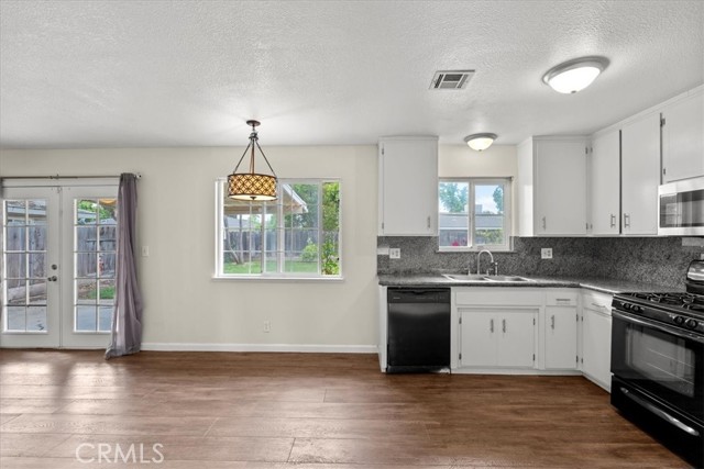 Detail Gallery Image 5 of 21 For 3439 De Anza Ave, Merced,  CA 95348 - 3 Beds | 2 Baths