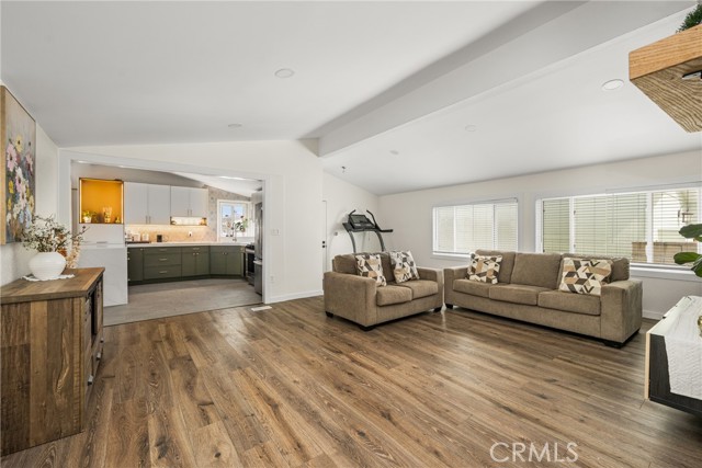 Detail Gallery Image 7 of 44 For 23301 Ridge Route Dr #56,  Laguna Hills,  CA 92653 - 3 Beds | 2 Baths