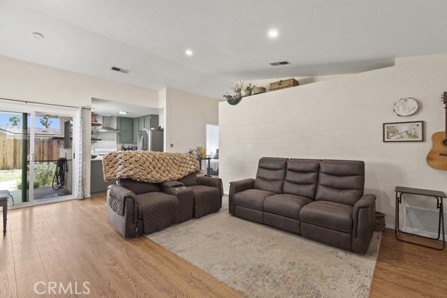 Detail Gallery Image 8 of 41 For 16251 Malaga St, Fontana,  CA 92336 - 2 Beds | 1 Baths