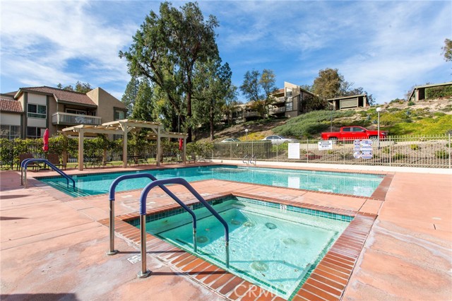 Detail Gallery Image 26 of 28 For 801 Pinetree Cir #25,  Thousand Oaks,  CA 91360 - 2 Beds | 1 Baths