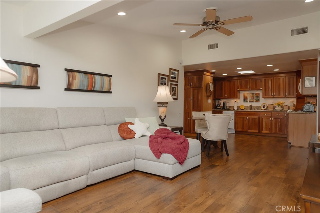 MLS #OC26135778 image #12