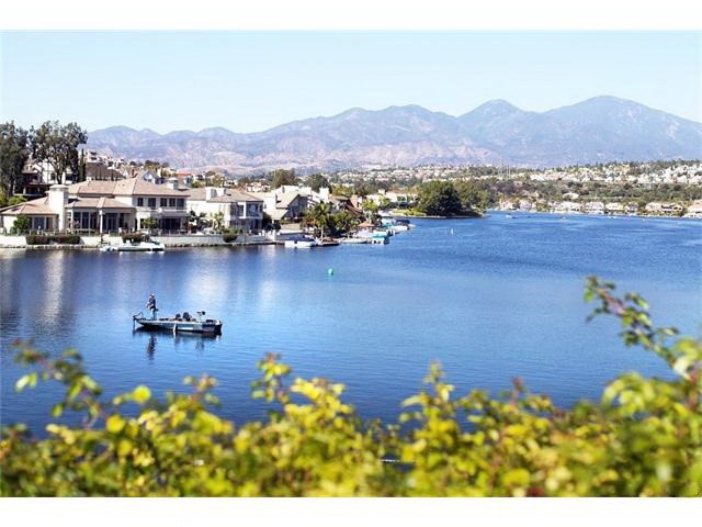 23375 La Crescenta, Mission Viejo CA: https://media.crmls.org/medias/d232fcfb-d430-439d-87d1-138b5a4aceb5.jpg