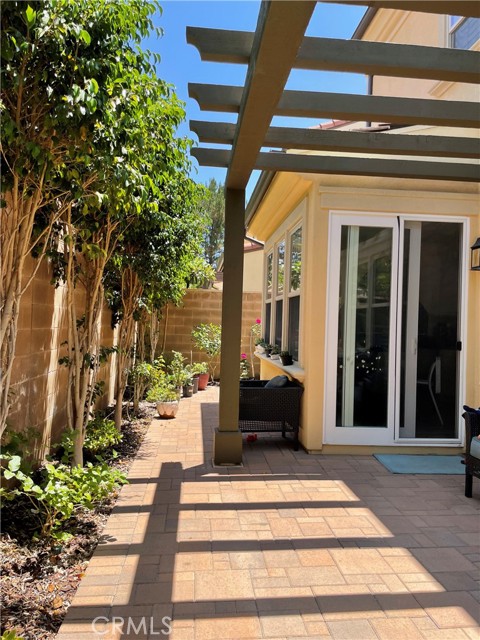 Detail Gallery Image 2 of 20 For 31 Larkfield, Irvine,  CA 92620 - 3 Beds | 2/1 Baths