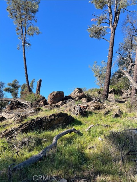 Detail Gallery Image 4 of 6 For 20393 Powder Horn Rd, Hidden Valley Lake,  CA 95467 - – Beds | – Baths