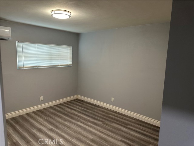 Detail Gallery Image 7 of 11 For 2161 Myrtle Ave, Long Beach,  CA 90806 - 4 Beds | 2 Baths