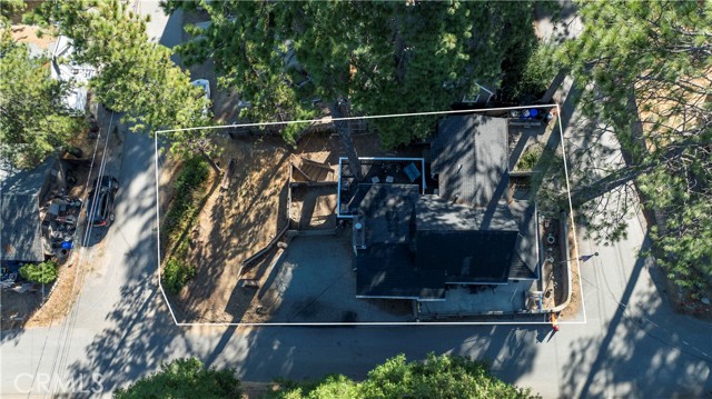 22864 Alder Lane, Crestline CA: https://media.crmls.org/medias/d233f35a-6dbf-4c98-a4bd-239b2aa5ace9.jpg