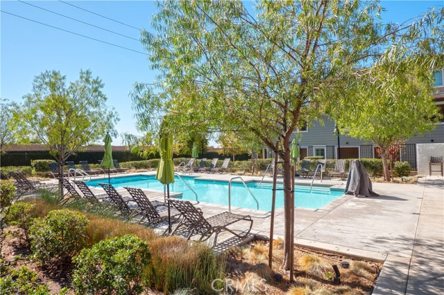 Detail Gallery Image 12 of 22 For 1150 Newberry, Claremont,  CA 91711 - 2 Beds | 3 Baths