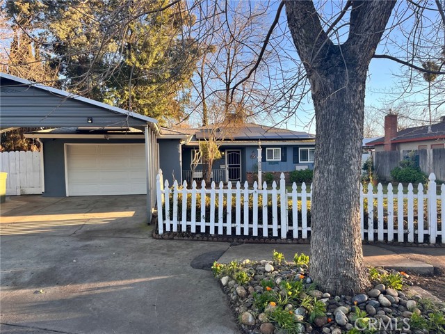 Detail Gallery Image 4 of 22 For 1880 Barnett Way, Merced,  CA 95340 - 3 Beds | 2 Baths