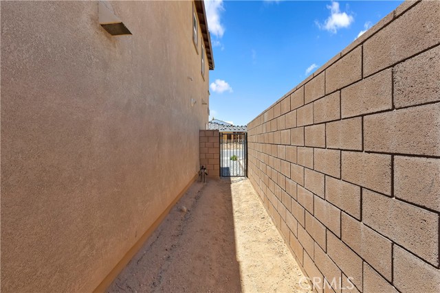 Detail Gallery Image 27 of 28 For 16546 Biola Pl, Victorville,  CA 92395 - 4 Beds | 3 Baths