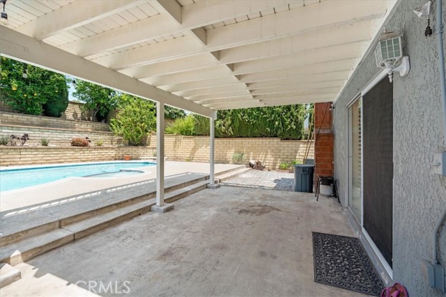 10586 Ring Ave, Rancho Cucamonga CA: https://media.crmls.org/medias/d2352af3-f392-4a1e-a5a6-b2acfd7ba0a8.jpg