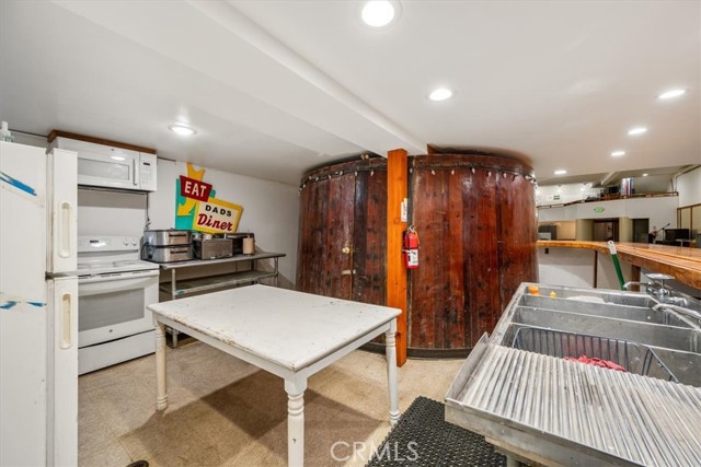 Detail Gallery Image 26 of 75 For 910 Guadalupe, Guadalupe,  CA 93434 - 1 Beds | 1/2 Baths