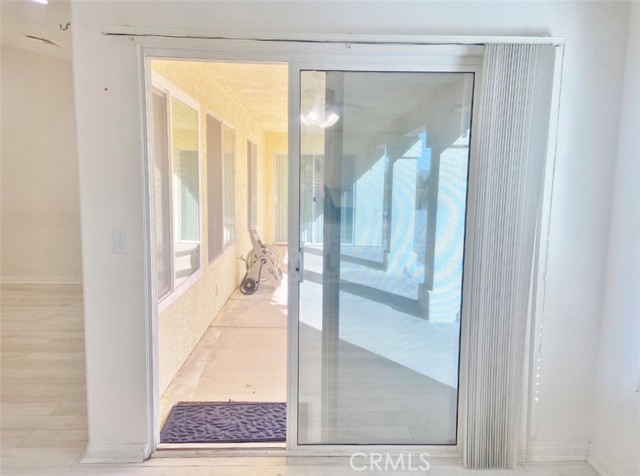 57281 Titian Court, Yucca Valley CA: https://media.crmls.org/medias/d235e6bf-5f8c-4442-837b-58482aa111ff.jpg