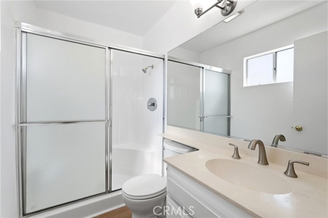 Detail Gallery Image 16 of 62 For 20120 Runnymede St #17,  Winnetka,  CA 91306 - 3 Beds | 2/1 Baths