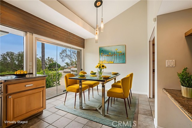 166 Alviso Drive, Camarillo CA: https://media.crmls.org/medias/d236ad07-36fd-4354-a9f4-cb40f44ed982.jpg