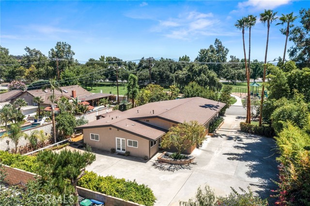 5905 Old Wheeler Road, La Verne CA: https://media.crmls.org/medias/d236e463-e99c-4d3b-a512-cd7a30157a91.jpg