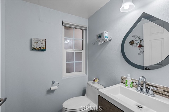 Detail Gallery Image 12 of 24 For 11300 Foothill Bld #72,  Sylmar,  CA 91342 - 2 Beds | 3 Baths