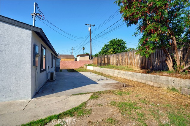 Detail Gallery Image 33 of 39 For 1381 E 5th, Ontario,  CA 91764 - 4 Beds | 1/1 Baths