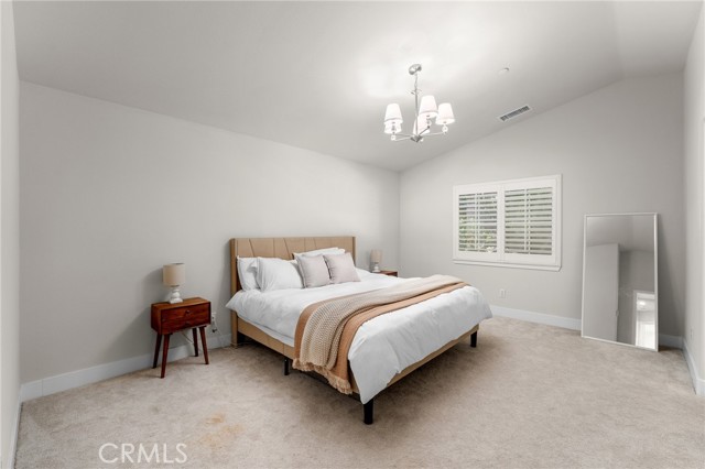 1240 Prabhu Way, Pomona CA: https://media.crmls.org/medias/d2387a6e-6972-4915-a72a-15b31a66b301.jpg