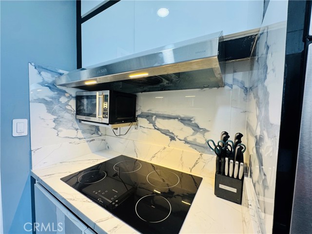 Detail Gallery Image 5 of 33 For 100 Atlantic Ave #1012,  Long Beach,  CA 90802 - 2 Beds | 1 Baths