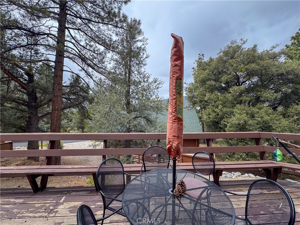 https://media.crmls.org/medias/d238a234-6c87-40c4-a674-099767eef8d8.jpg?preset=X-Large