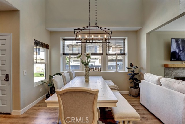Detail Gallery Image 6 of 37 For 2000 San Antonio Dr, Corona, Corona,  CA 92882 - 3 Beds | 2/1 Baths