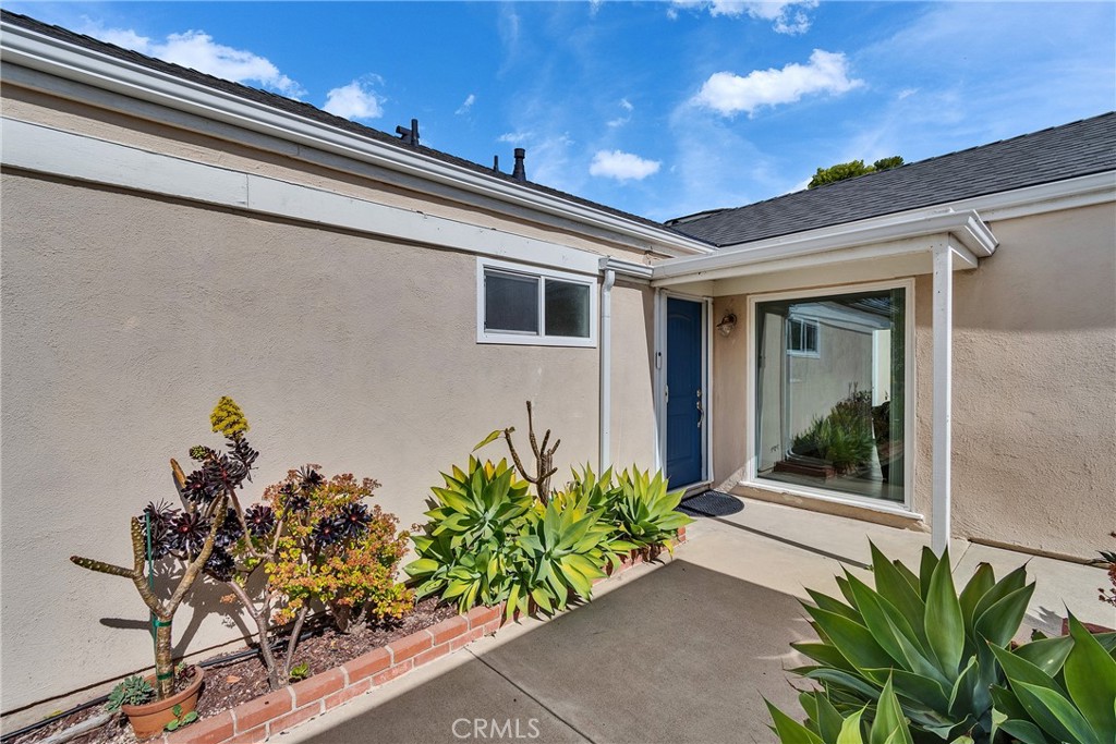 2968 Alta Laguna Boulevard
