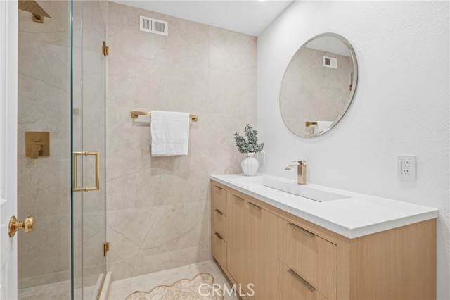 Detail Gallery Image 29 of 38 For 777 Covewood Street, Oak Park,  CA 91377 - 4 Beds | 3 Baths