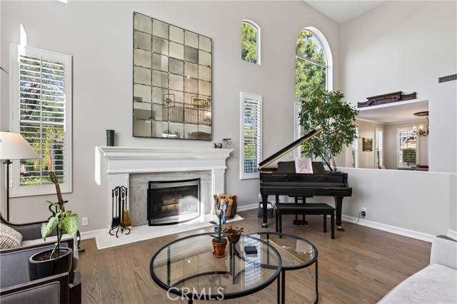 24255 Hillhurst photo 5