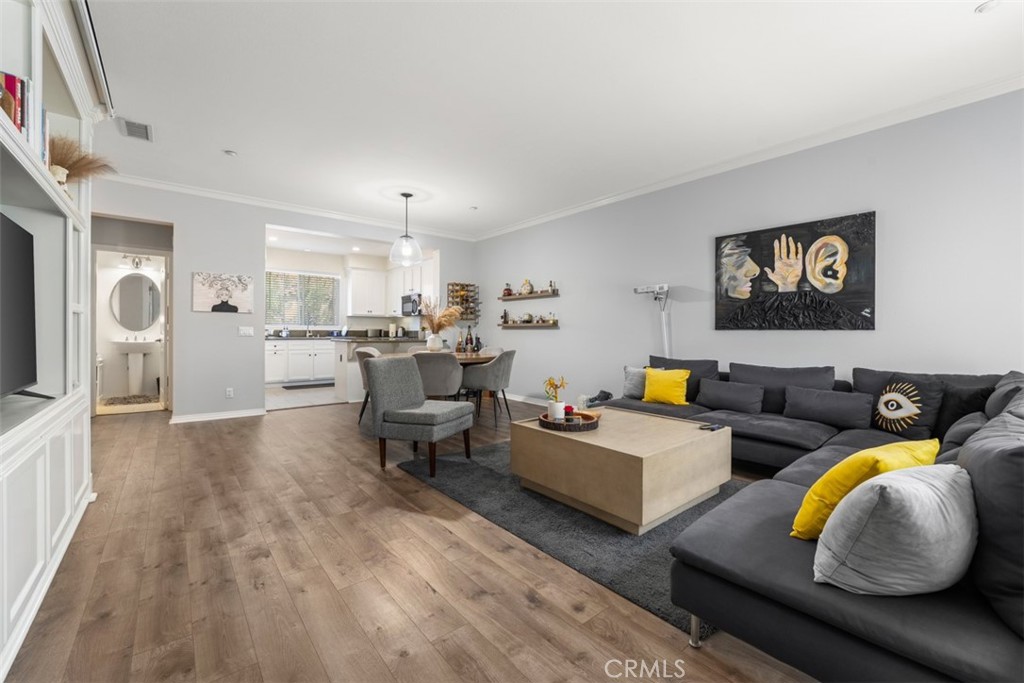 MLS #OC25135462 image #17