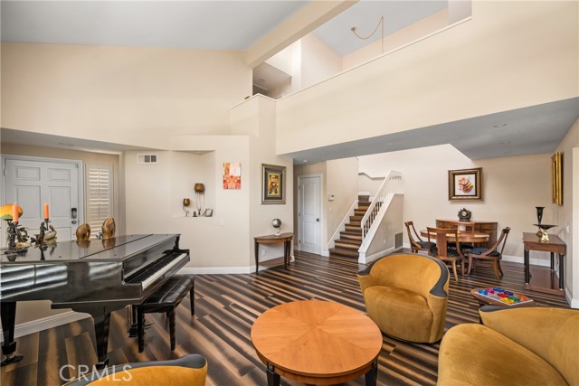 2461 Calle Montella, Tustin CA: https://media.crmls.org/medias/d23b3f87-36f0-4cd8-885c-e870198cc52f.jpg