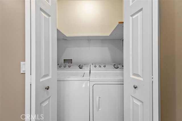 Detail Gallery Image 23 of 26 For 18005 Bullock, Encino,  CA 91316 - 5 Beds | 4 Baths