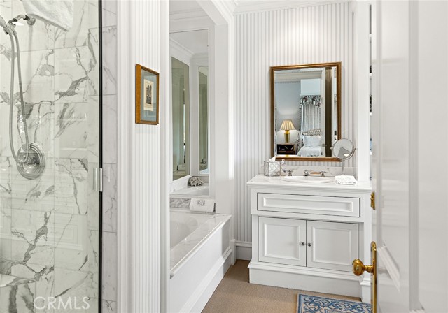 1 San Mateo Way, Corona del Mar CA: https://media.crmls.org/medias/d23c3f88-c106-4561-8df6-83796cd42750.jpg