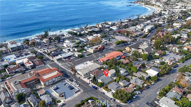 Front Image Thumbnail for CROC25261882