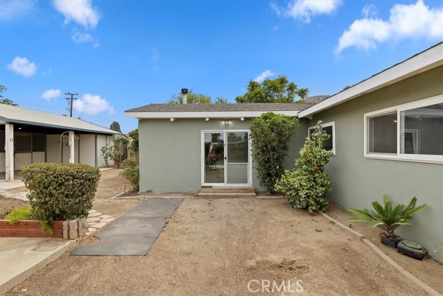 887 Kingman Drive, Norco CA: https://media.crmls.org/medias/d23e7fb0-9605-4fc3-bb5f-599f7bdb740e.jpg