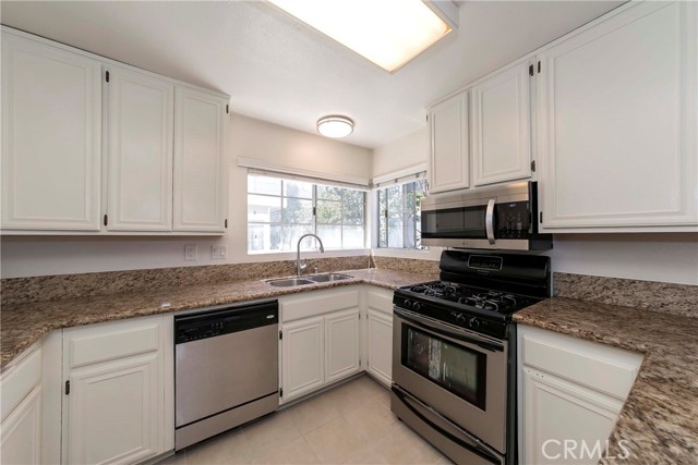 2800 Plaza Del Amo, Torrance CA: https://media.crmls.org/medias/d23f9935-f7c5-45e3-963b-3fb18321390f.jpg