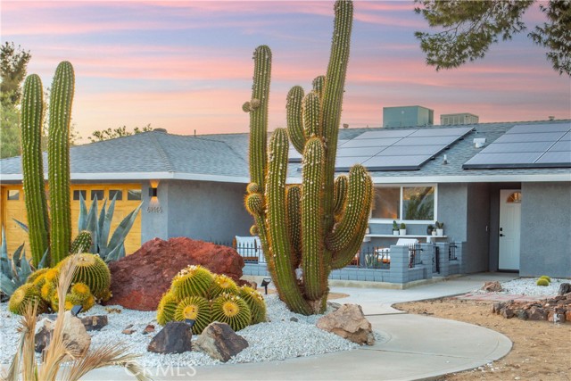 Detail Gallery Image 3 of 54 For 62146 Crestview, Joshua Tree,  CA 92252 - 3 Beds | 2 Baths