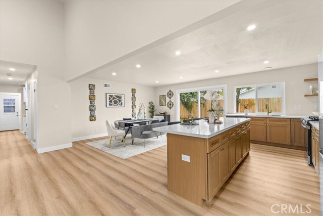 Detail Gallery Image 8 of 31 For 24282 Ursula, Lake Forest,  CA 92630 - 3 Beds | 2 Baths