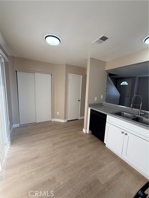 Detail Gallery Image 6 of 17 For 1677 W Wilson St, Rialto,  CA 92376 - 2 Beds | 1/1 Baths