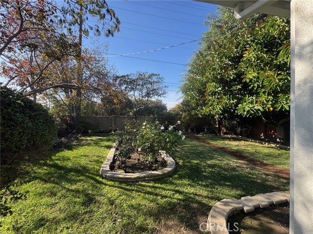 Detail Gallery Image 3 of 17 For 3855 Brayton, Long Beach,  CA 90807 - 4 Beds | 3 Baths