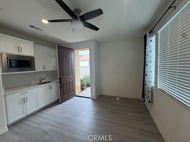 Detail Gallery Image 11 of 25 For 27861 Solitude, Moreno Valley,  CA 92555 - 4 Beds | 3/1 Baths