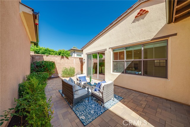 67 Brixton, Irvine CA: https://media.crmls.org/medias/d241396a-b3e7-4023-bdaa-b6c61f390cc2.jpg