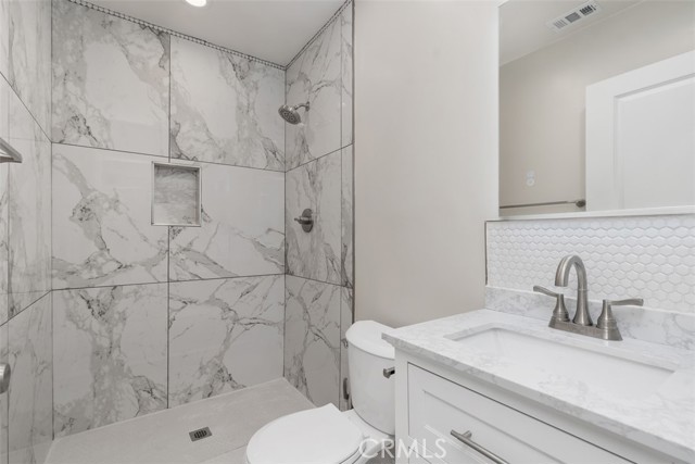 Detail Gallery Image 25 of 38 For 4769 E Malta, Long Beach,  CA 90815 - 3 Beds | 3 Baths